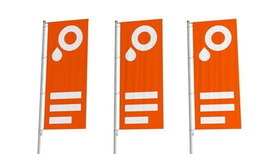 Hoisting flags with cantilever